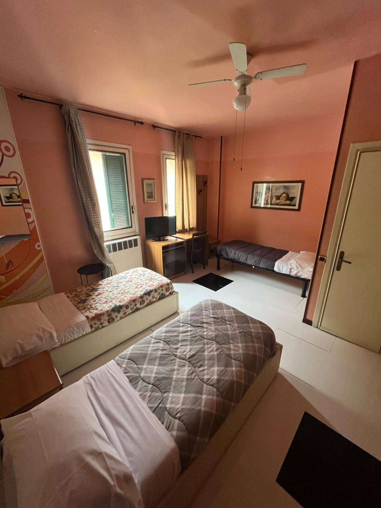Sleep Well Hotel Total 2 Stelle 皮索涅 外观 照片