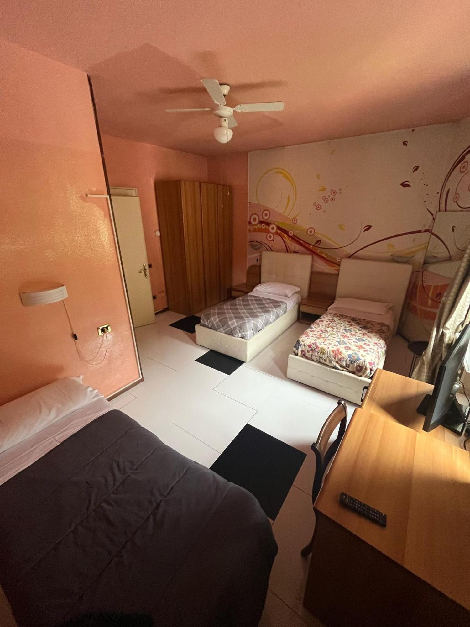 Sleep Well Hotel Total 2 Stelle 皮索涅 外观 照片